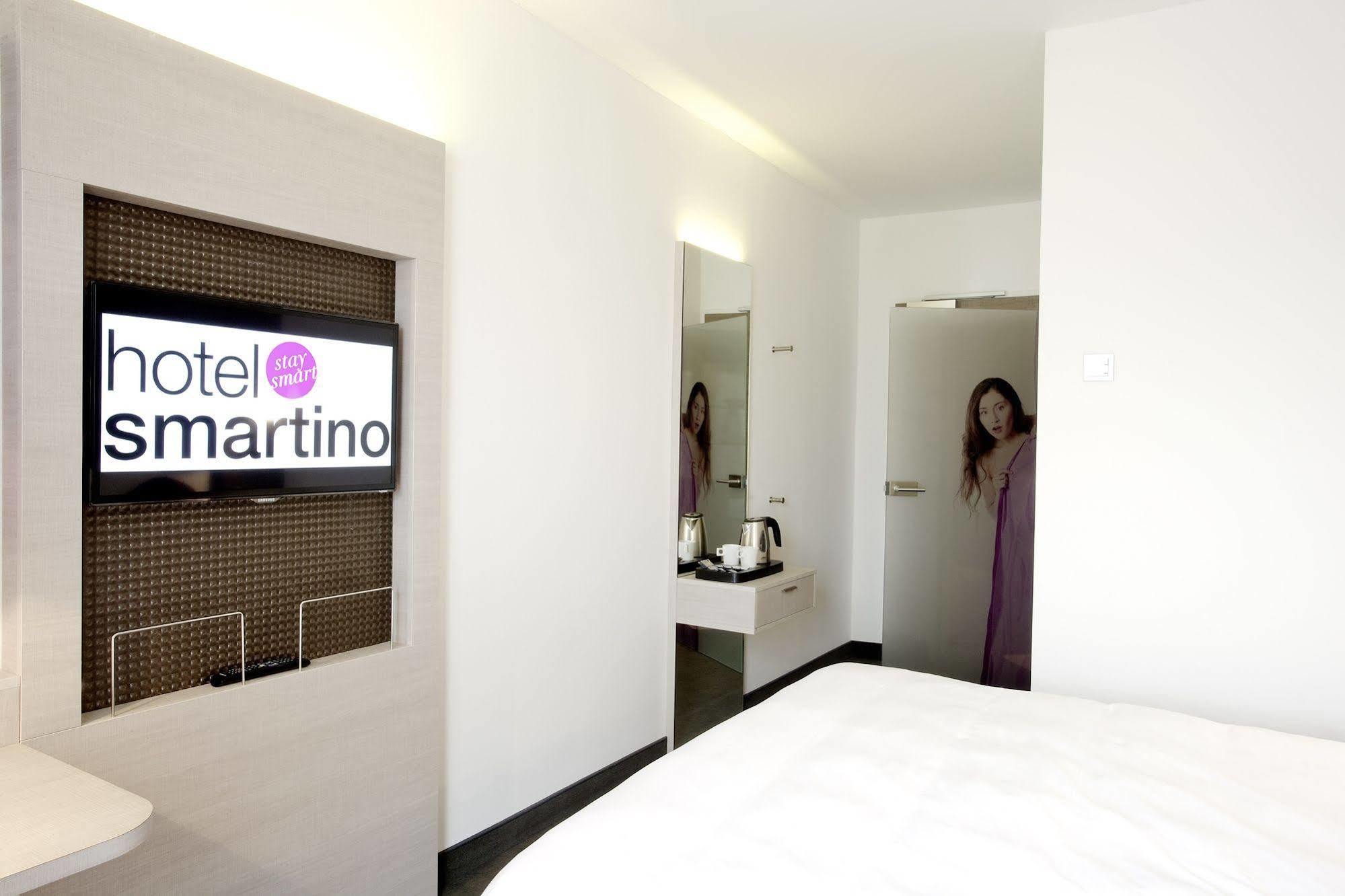 Hotel Smartino ชเวบิชฮัลล์ ภายนอก รูปภาพ