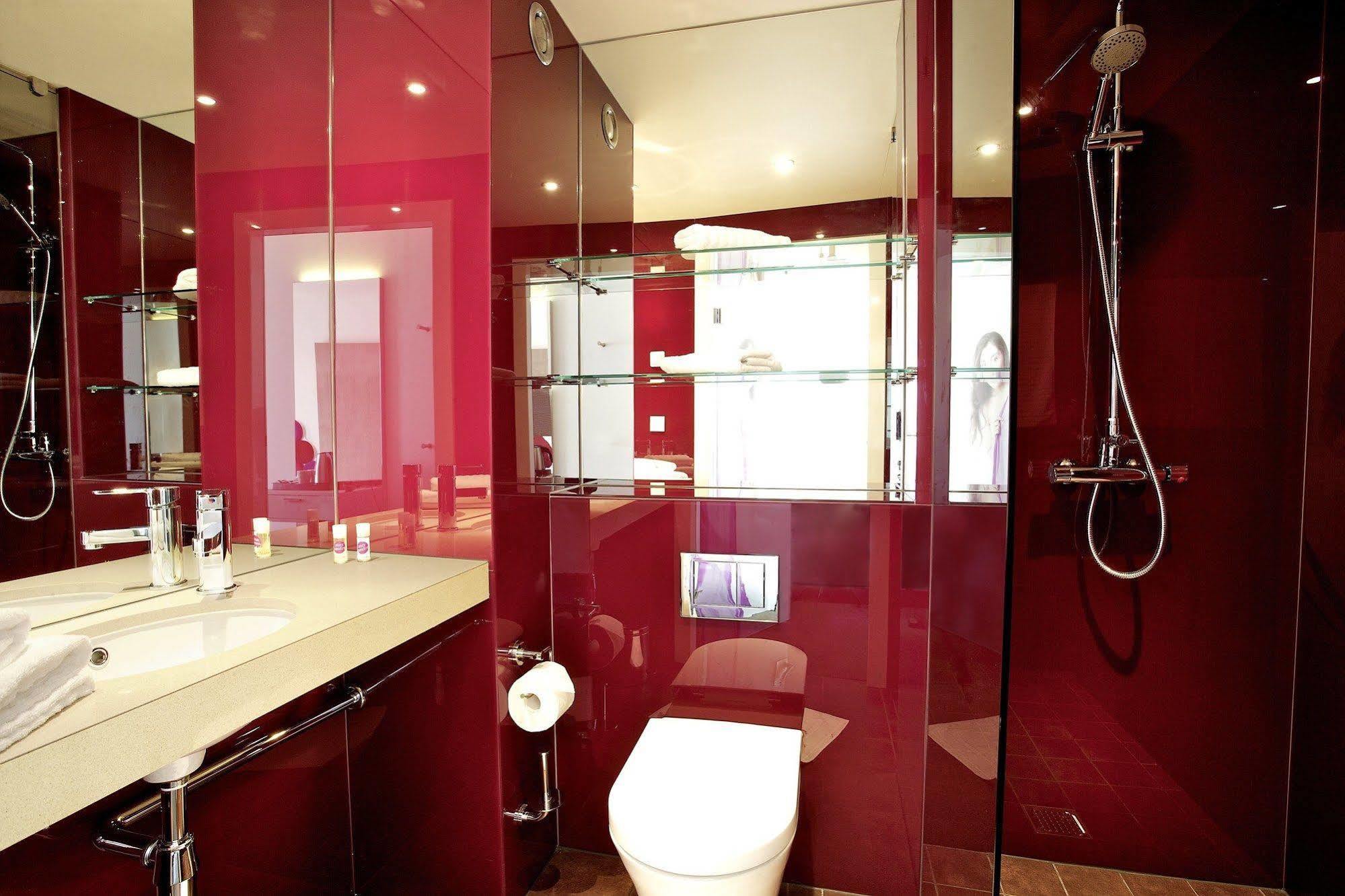 Hotel Smartino ชเวบิชฮัลล์ ภายนอก รูปภาพ